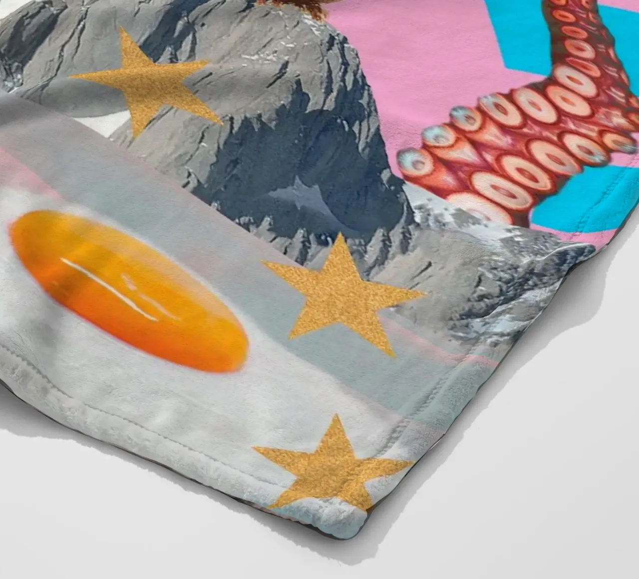 Everything everywhere (Chaos) coperta in pile da MsGonzalez