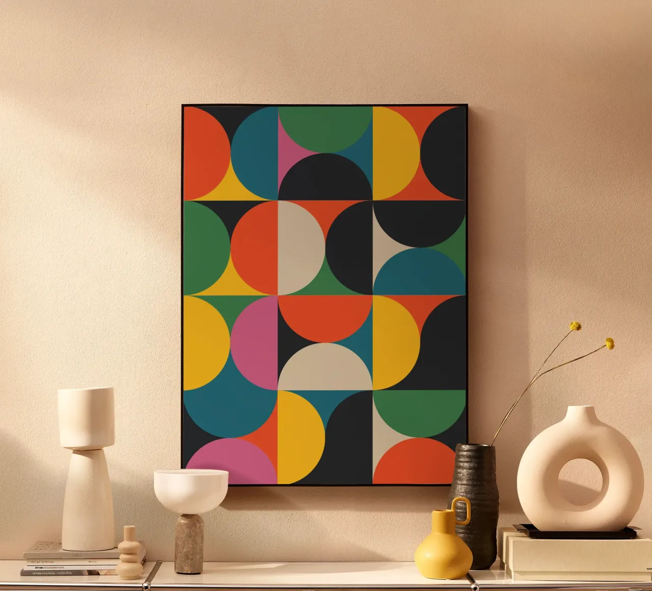 Motivo geometrico a semicerchio colorato della modernità di metà secolo alluminio dibond da THE MOTIVATED TYPE