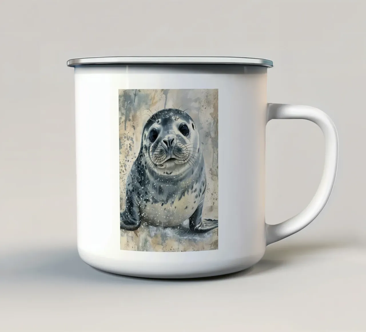 L'innocenza del cucciolo di foca di porto tazza in smalto da DesignDoodle
