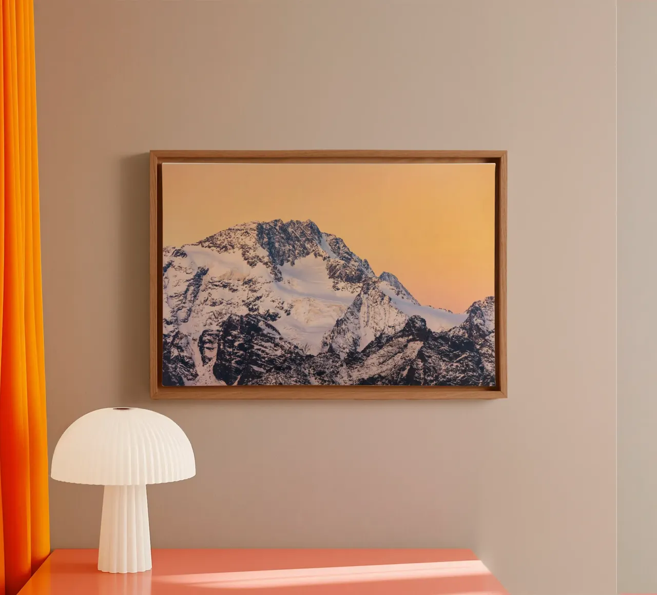 neve di montagna tela con Cornice a cassetta da Earthly Visions