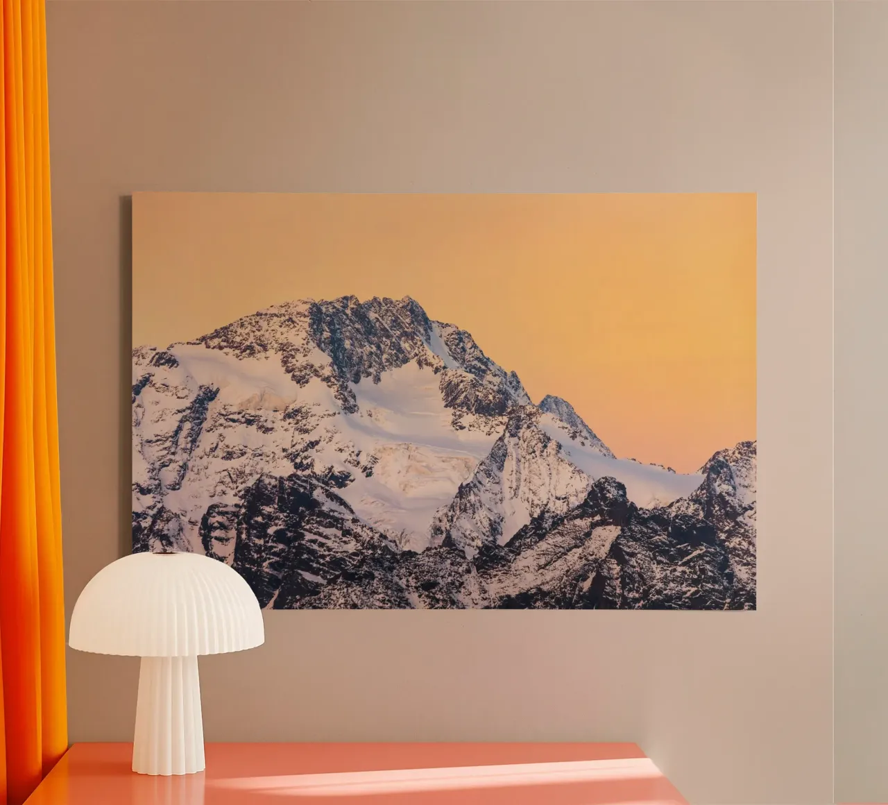 neve di montagna tela con Cornice a cassetta da Earthly Visions