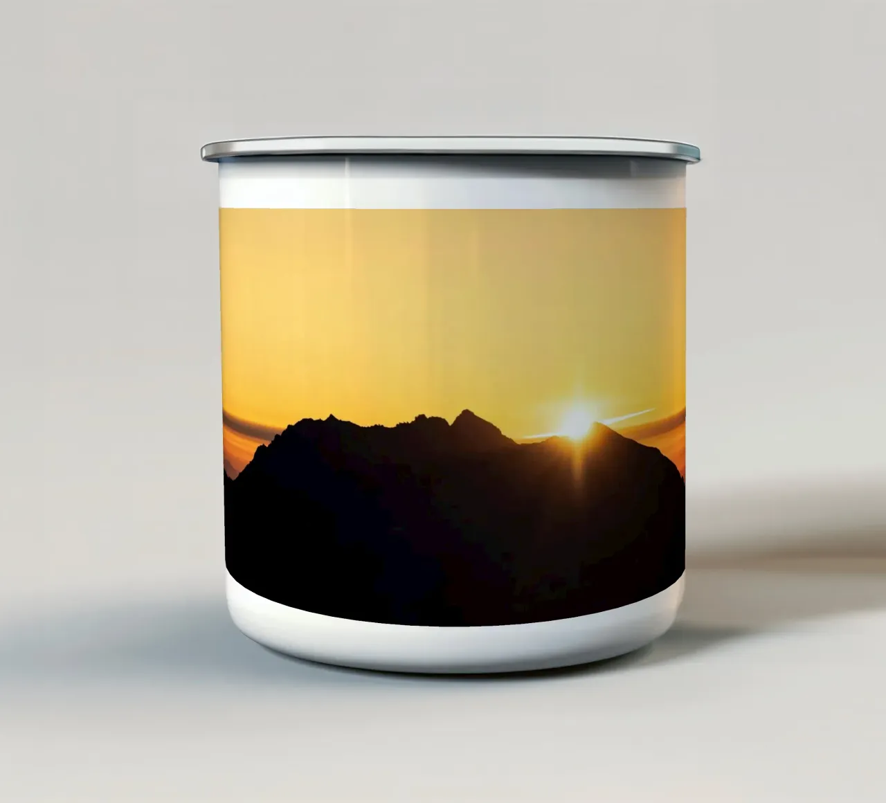 montagna al tramonto tazza in smalto da Earthly Visions
