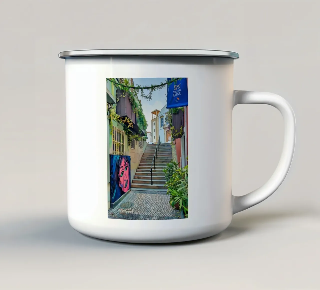 Scala urbana colorata a Cascais, Portogallo, Street Art tazza in smalto da Hecate Pim Designs