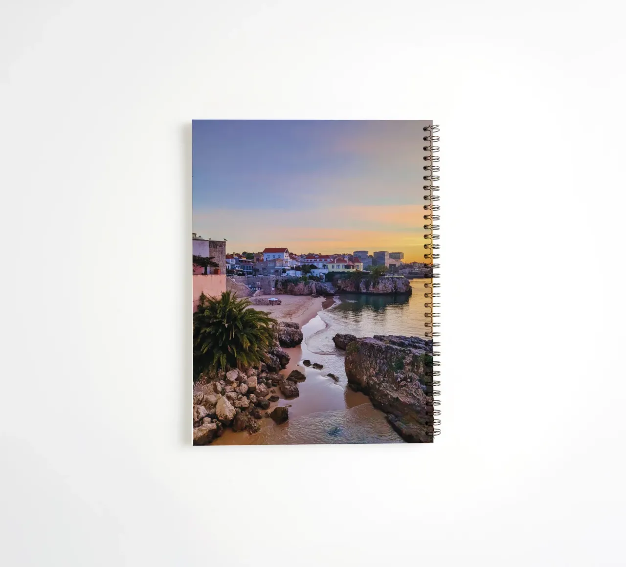Mattinata a Cascais con alba rosa sull'Atlantico diario ad anelli da Hecate Pim Designs