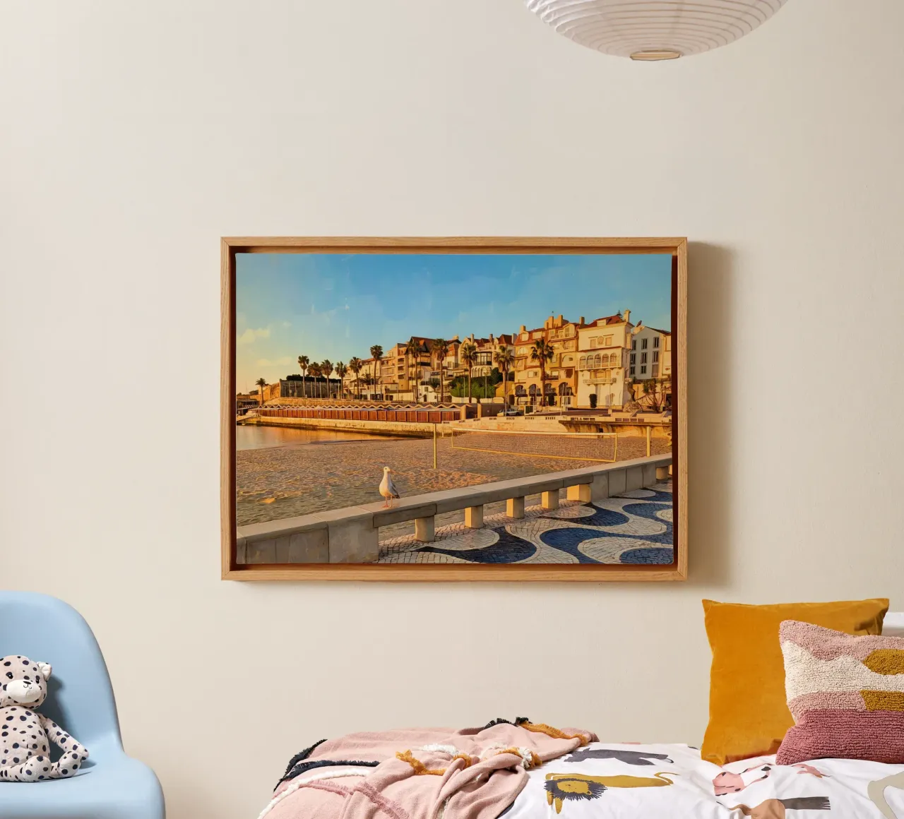 Mattinata in riva al mare a Cascais con il gabbiano tela da Hecate Pim Designs