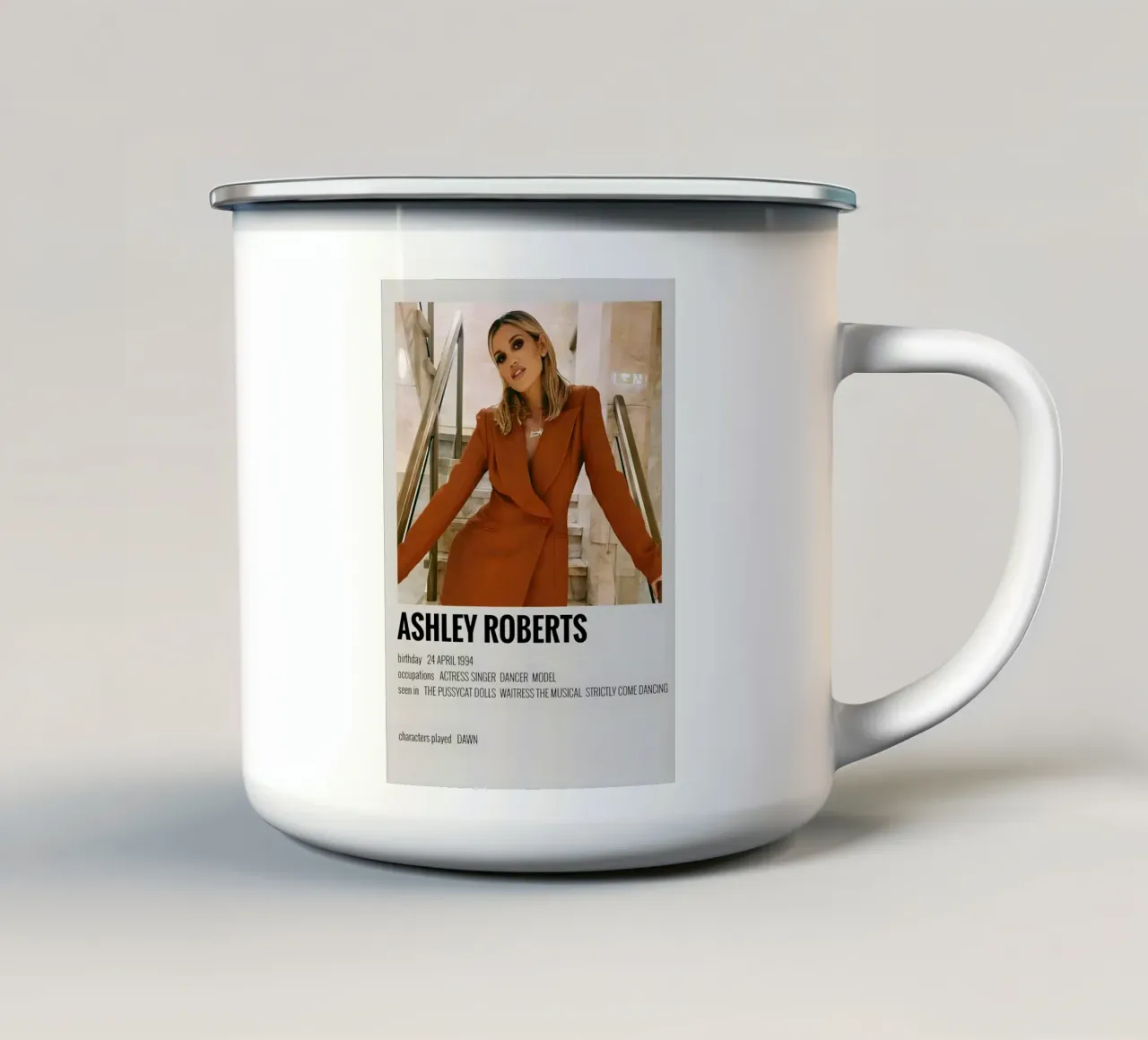 ASHLEY ROBERTS tazza in smalto da MVFminimalist