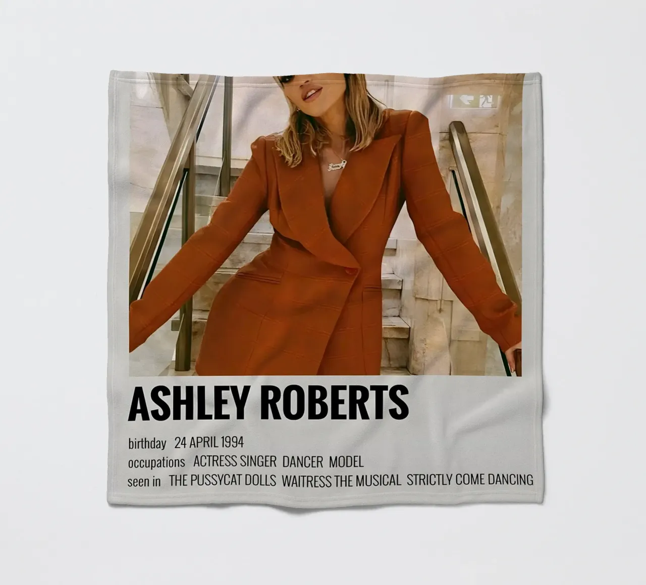 ASHLEY ROBERTS coperta in pile da MVFminimalist