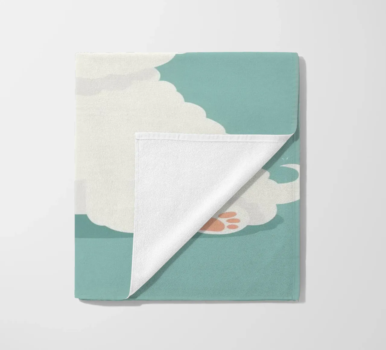 Un Bichon Frise soffice e coccoloso telo mare da DesignDoodle