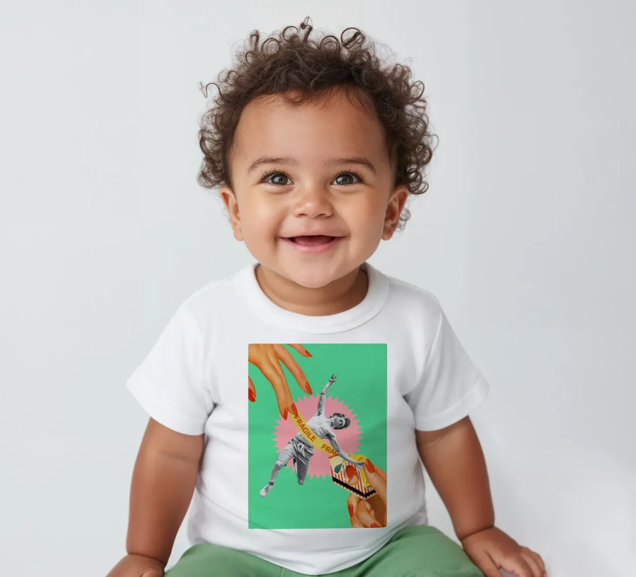Fragile Masculinity camiseta de bebé de MsGonzalez