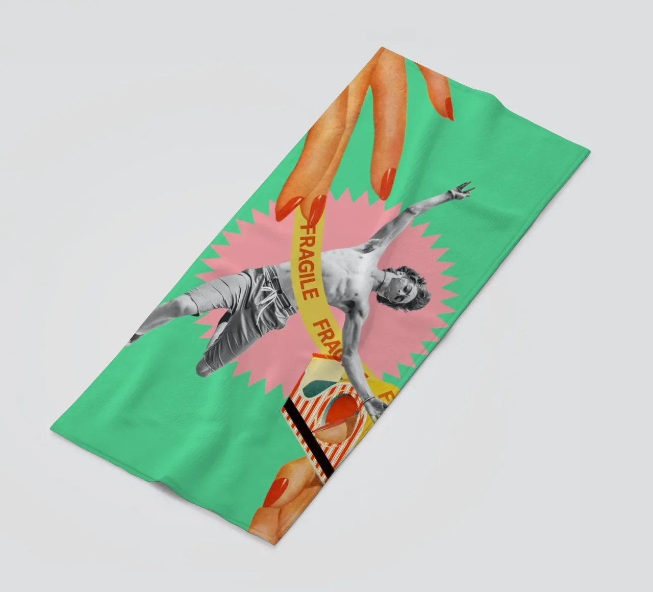 Fragile Masculinity strandhanddoek van MsGonzalez