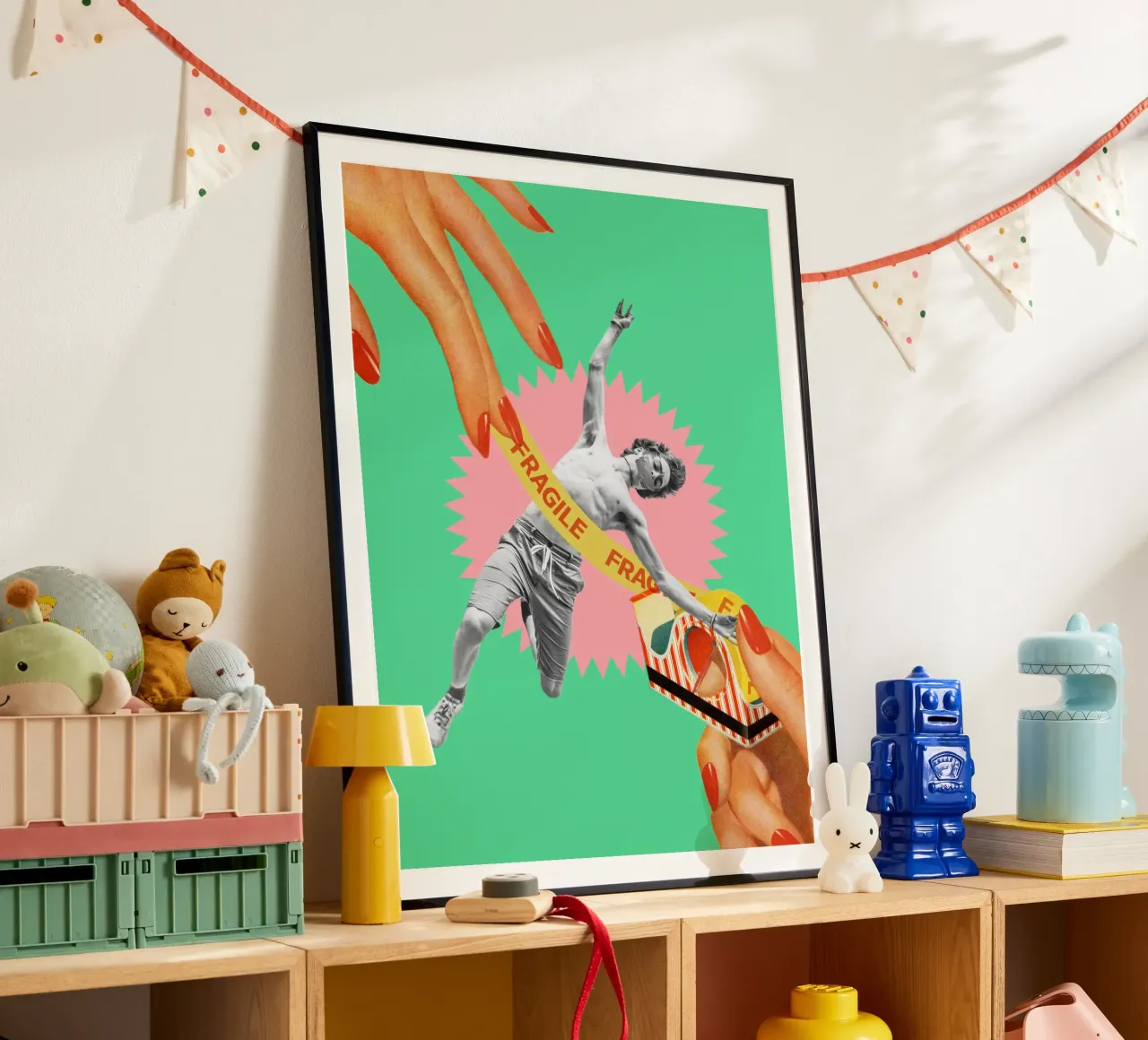 Fragile poster da MsGonzalez