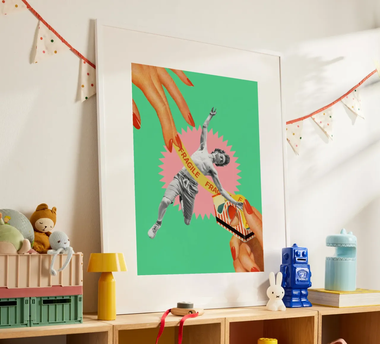 Fragile poster da MsGonzalez