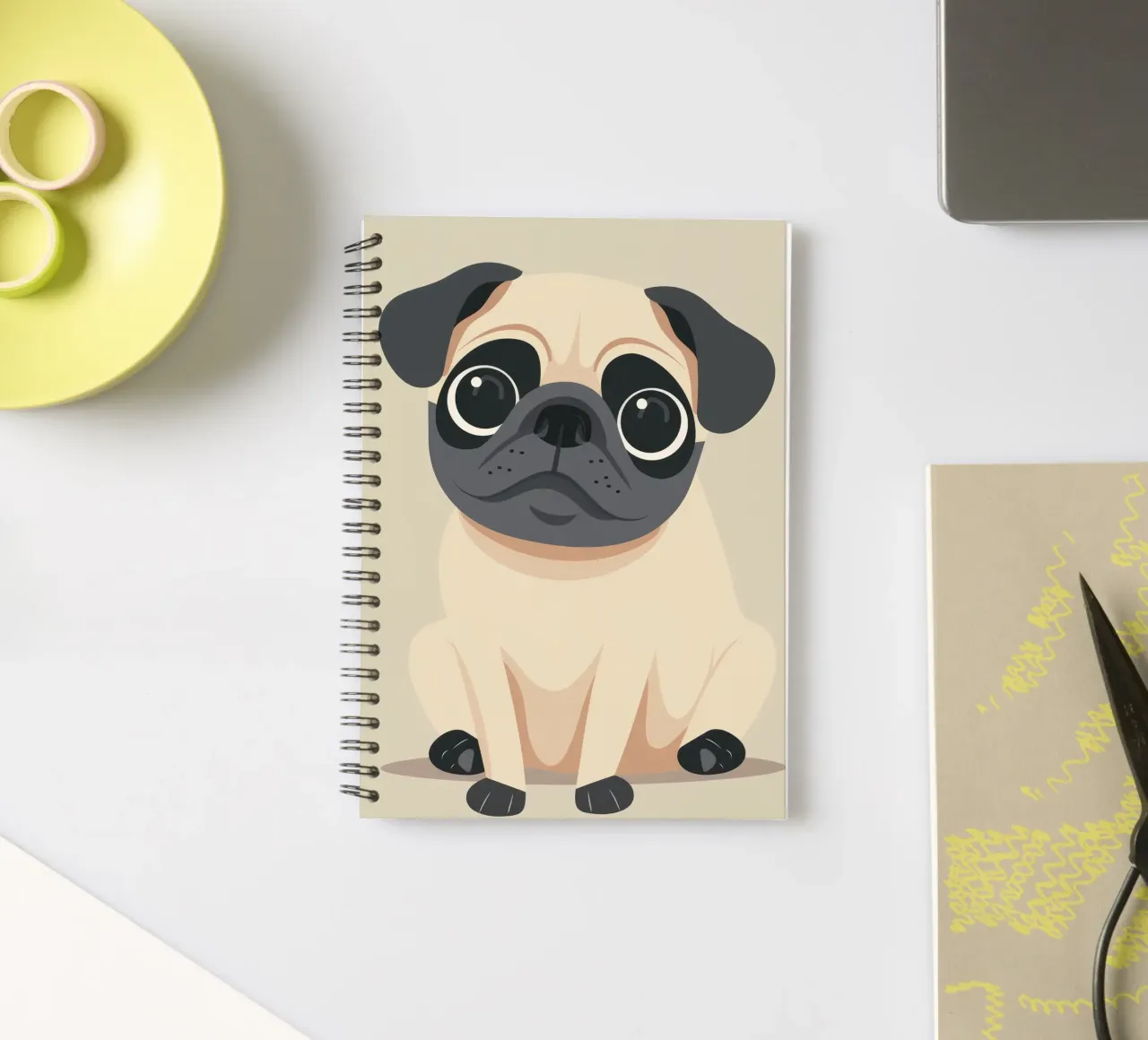 süßer verspielter Mops sitzend Ringbuch von DesignDoodle