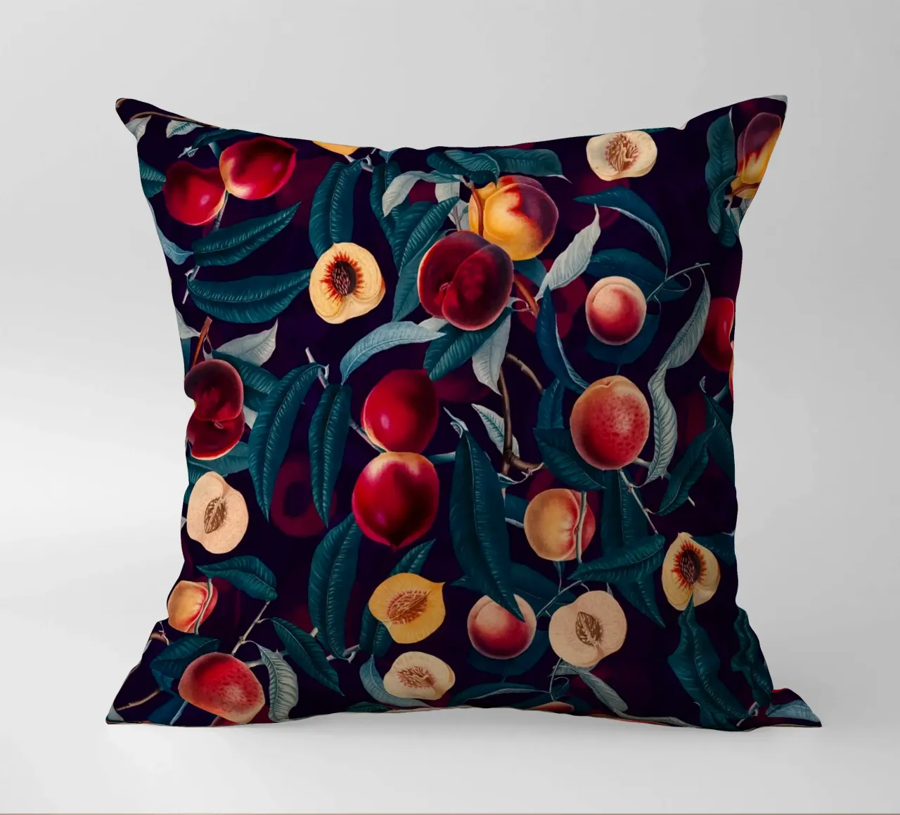 Nectarine and Leaf cuscino da burcukorkmazyurek