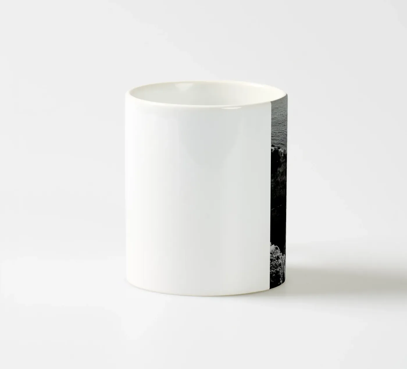 Subtle Lights ceramic mug by Sebastian Hilgetag