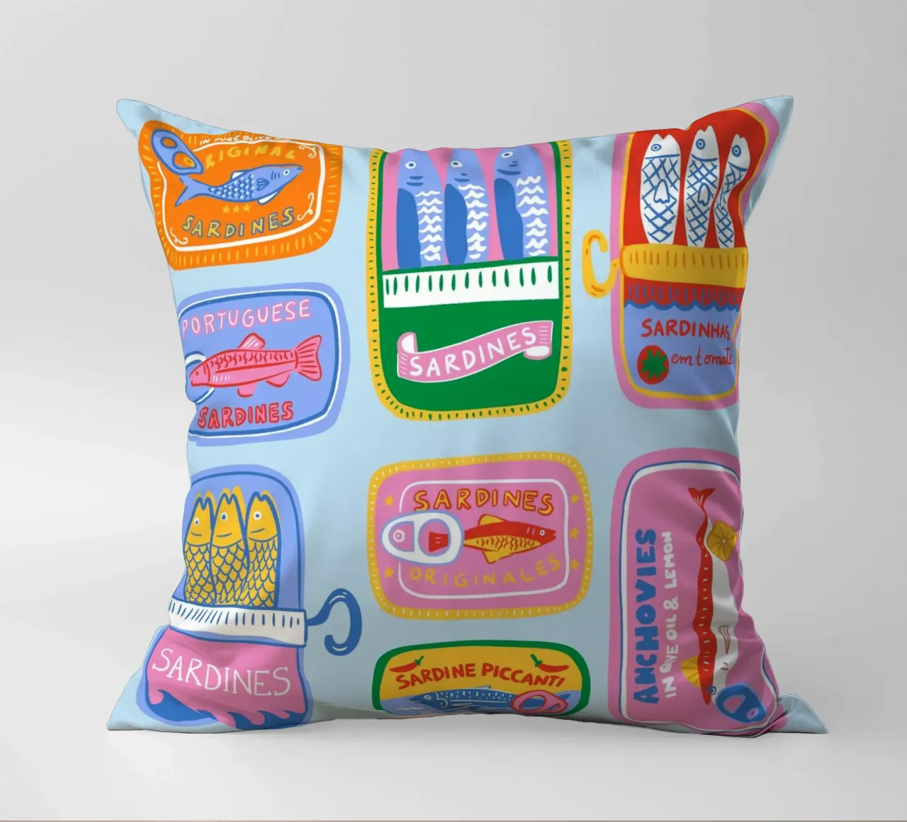 Lattine di sardine colorate cuscino da dafnedesignstudio