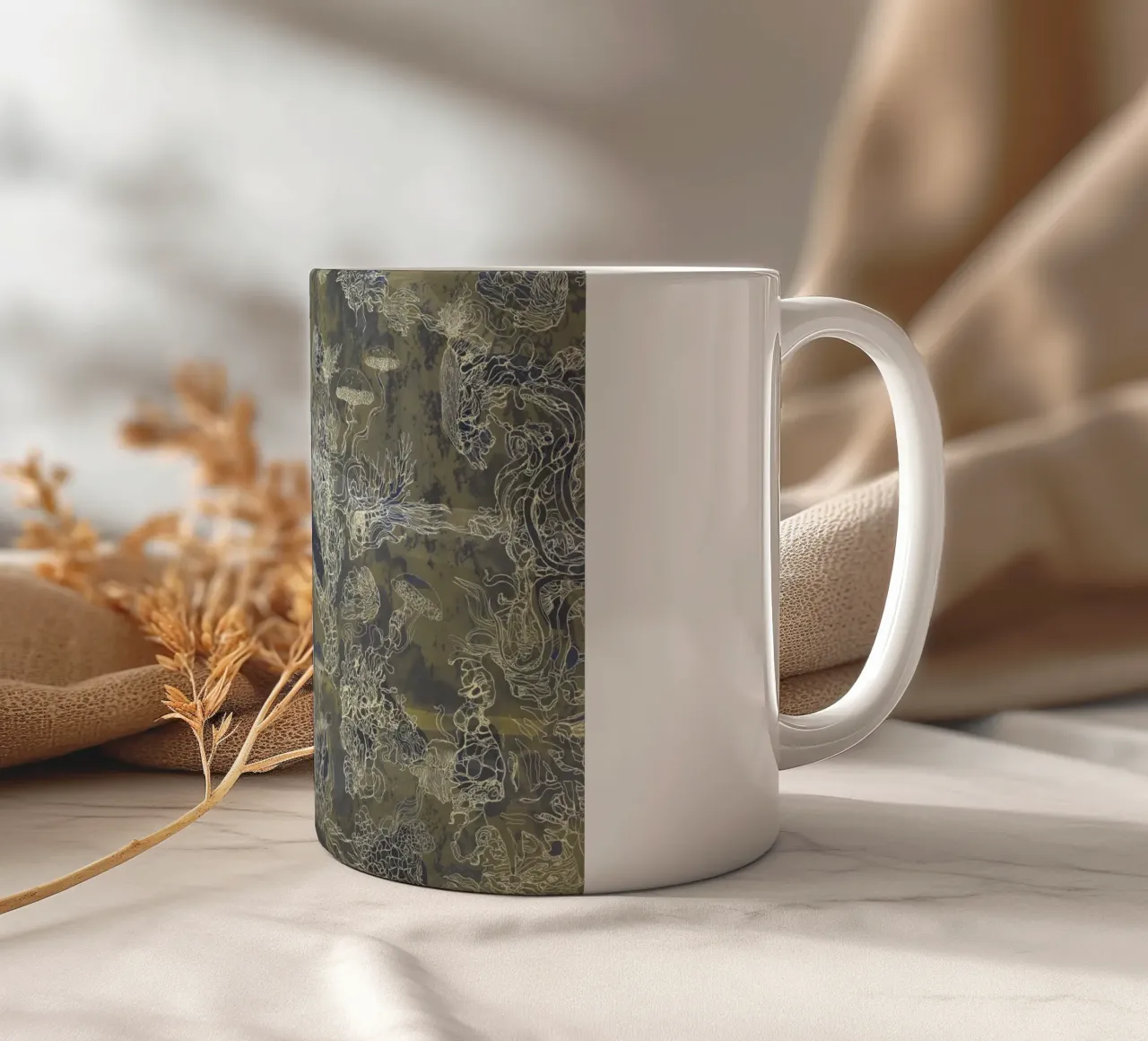 golden mush tazza in ceramica da Giulio Iurissevich