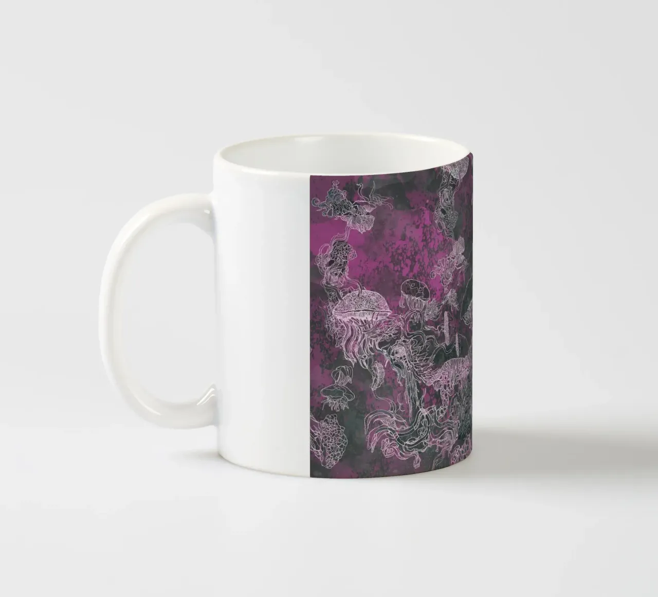 violet mush tazza in ceramica da Giulio Iurissevich