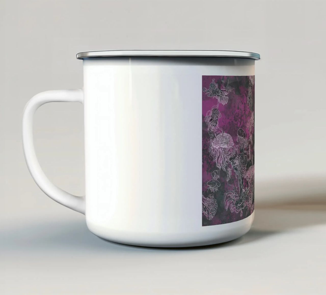 violet mush tazza in smalto da Giulio Iurissevich