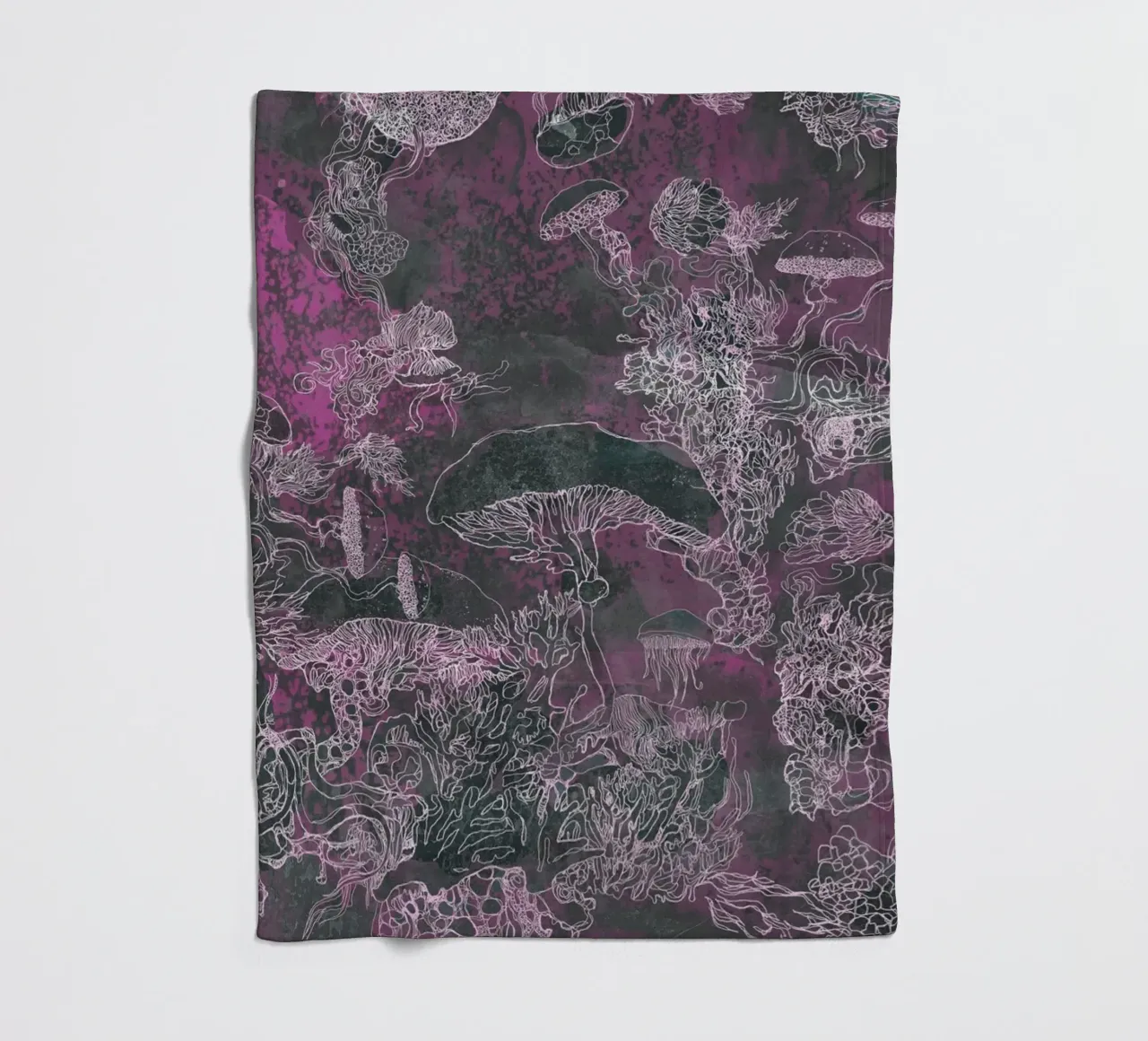 violet mush coperta in pile da Giulio Iurissevich