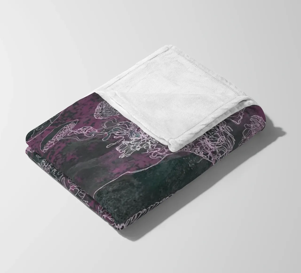 violet mush coperta in pile da Giulio Iurissevich