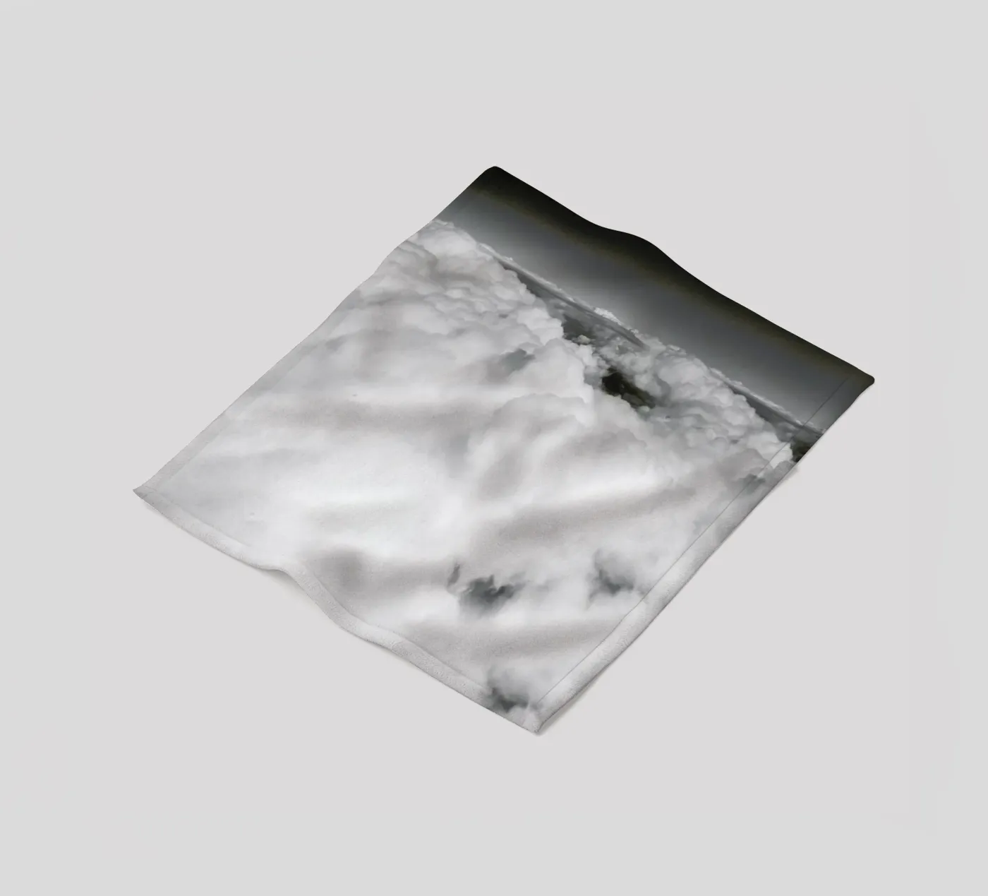 Cotton Candy Clouds Fleecedecke von Sebastian Hilgetag