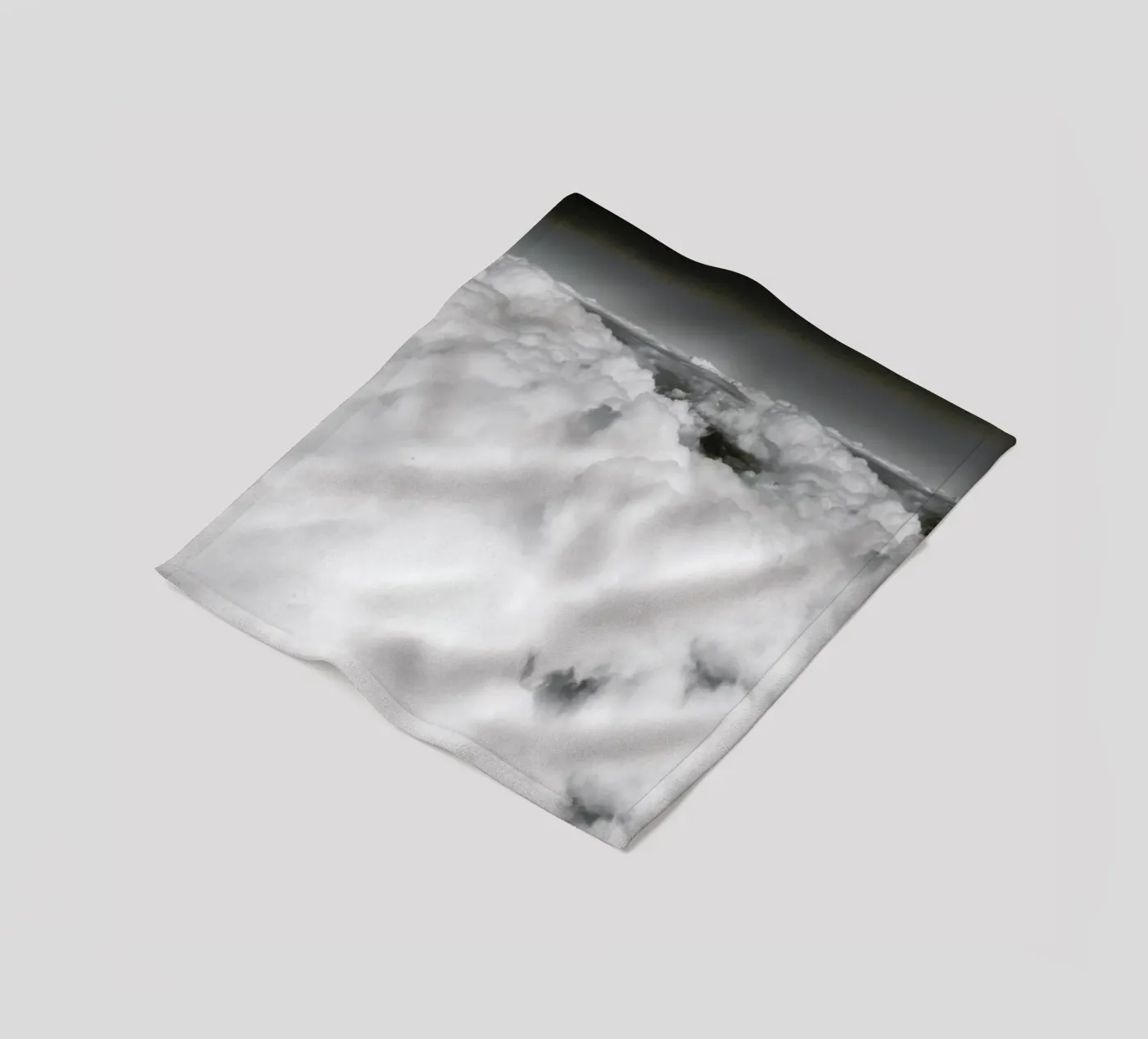 Cotton Candy Clouds Fleecedecke von Sebastian Hilgetag