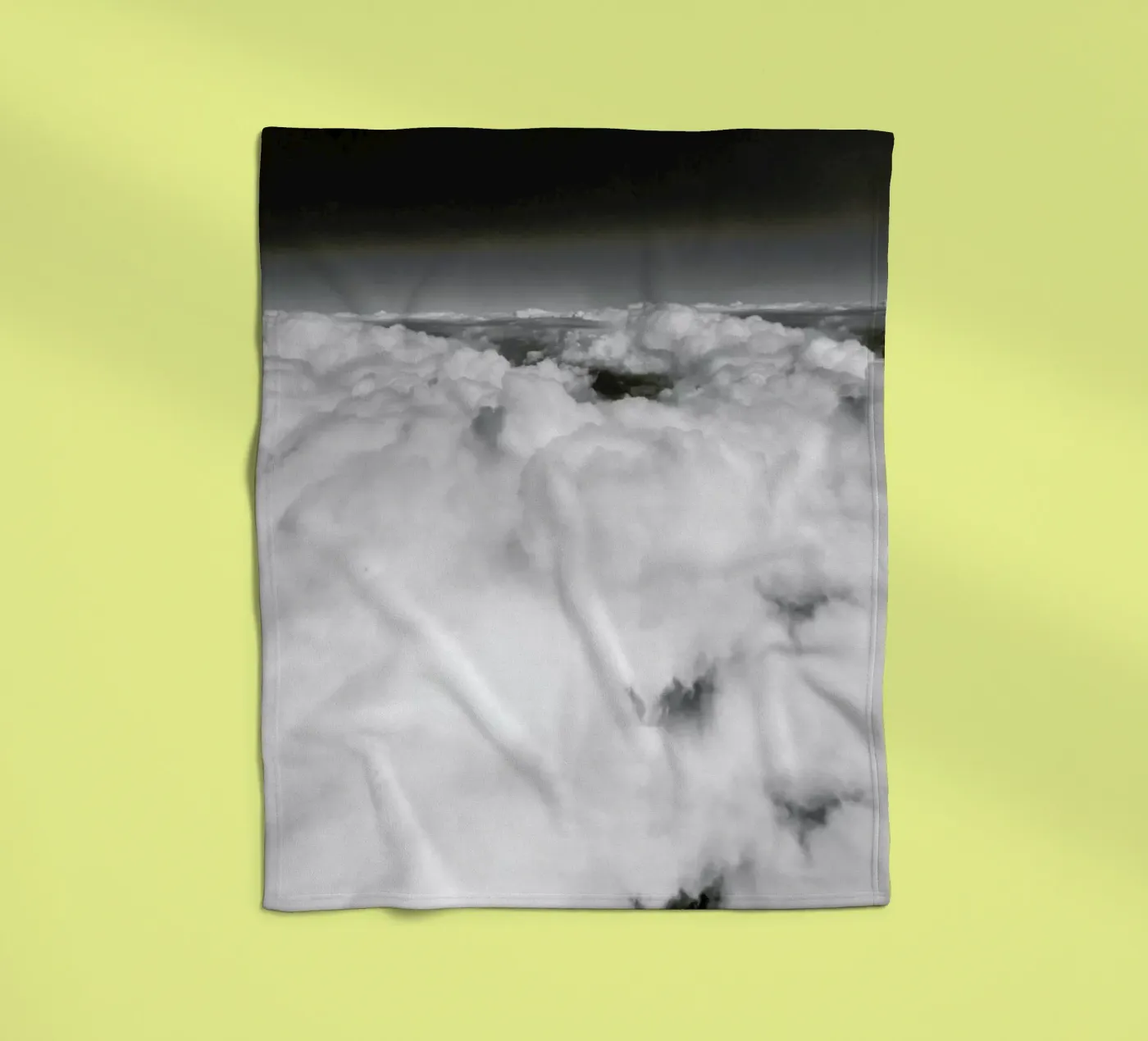 Cotton Candy Clouds Fleecedecke von Sebastian Hilgetag
