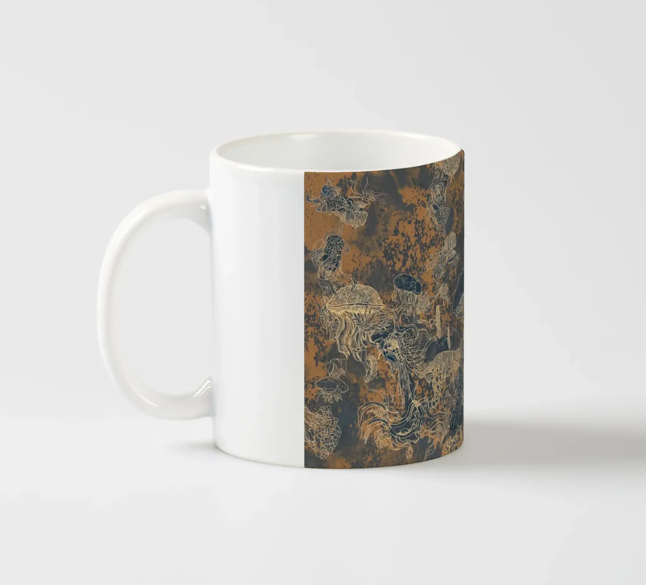 poltiglia dorata tazza in ceramica da Giulio Iurissevich