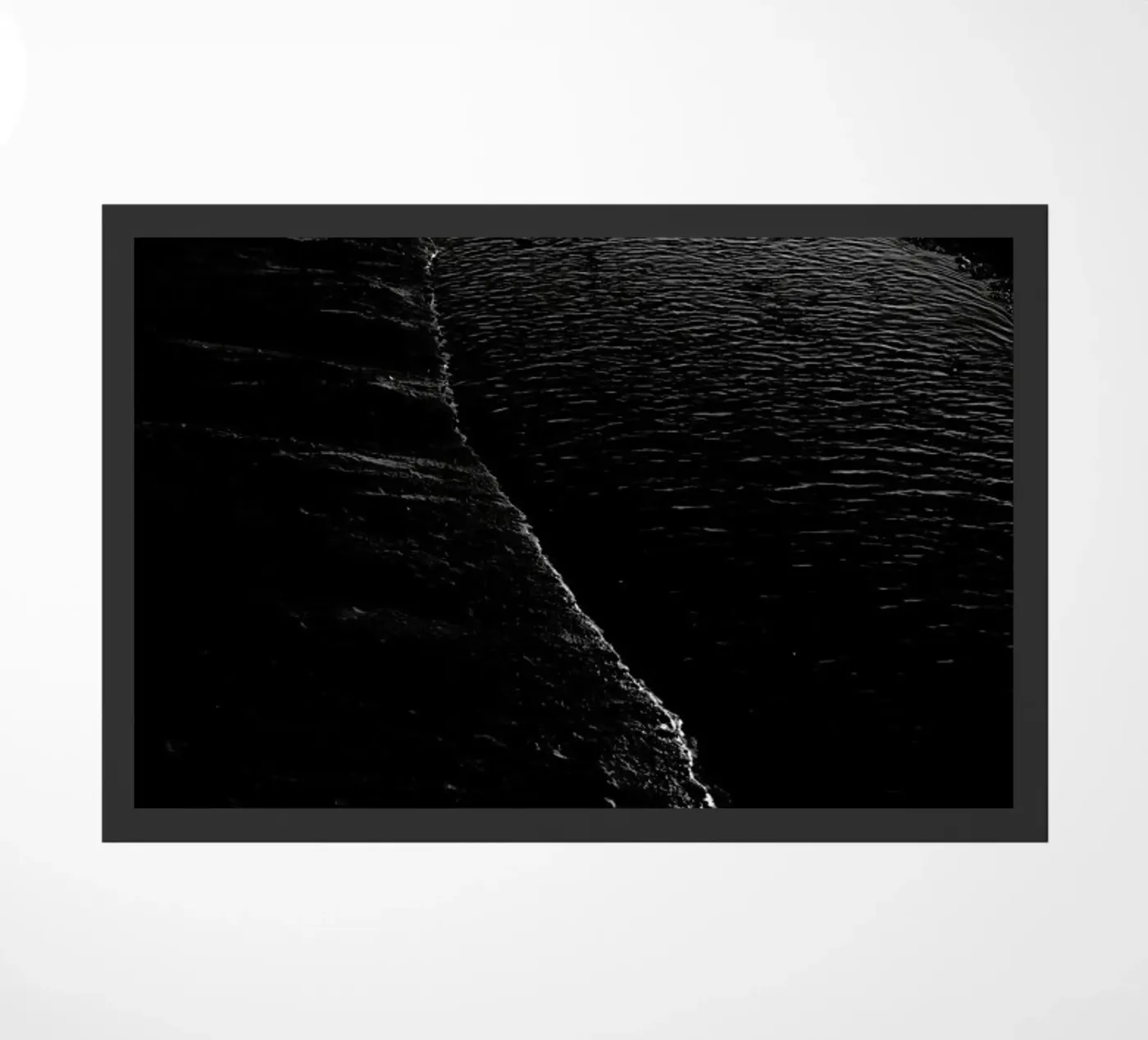 Dark River I zerbino da Tal Paz-Fridman