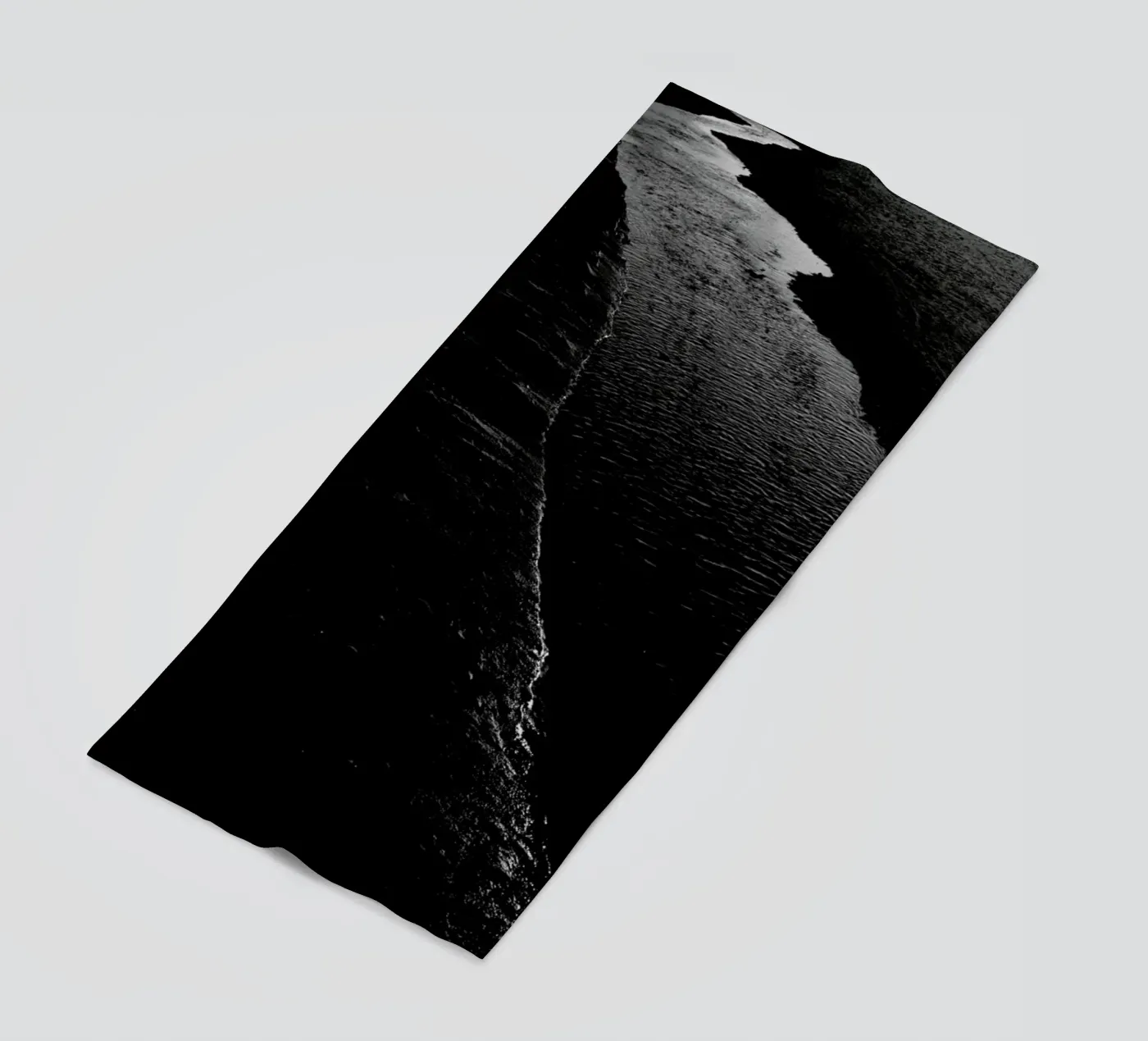 Dark River I telo mare da Tal Paz-Fridman