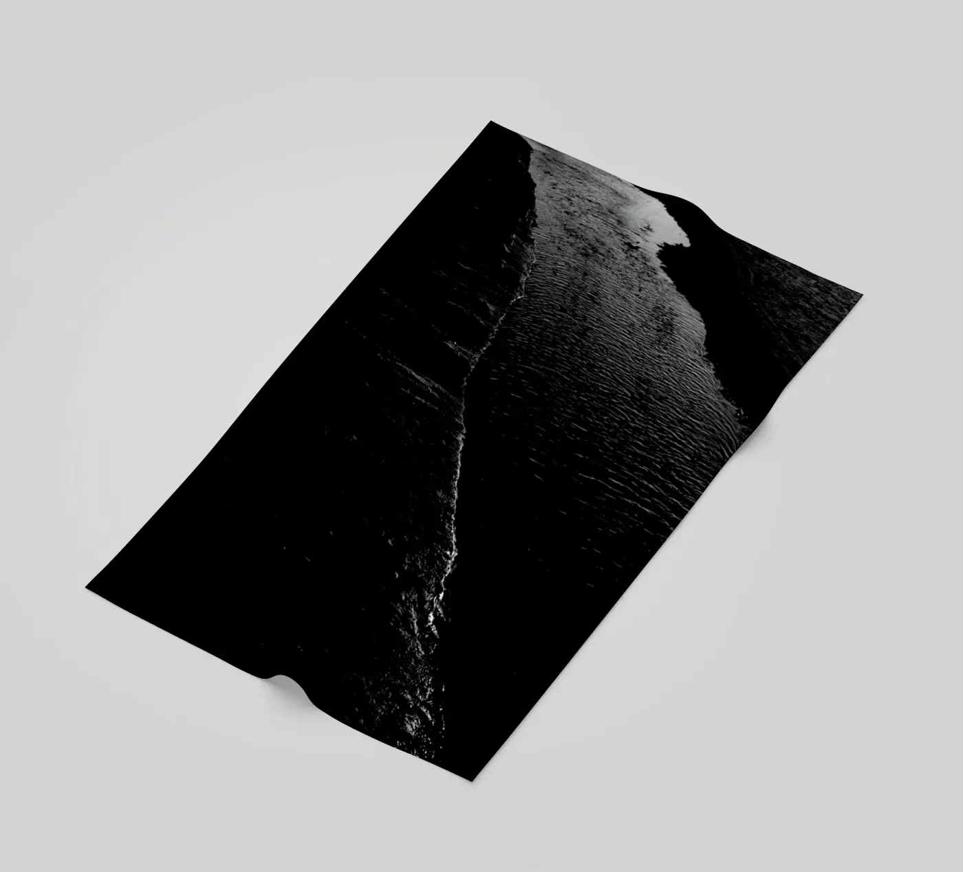 Dark River I telo mare da Tal Paz-Fridman