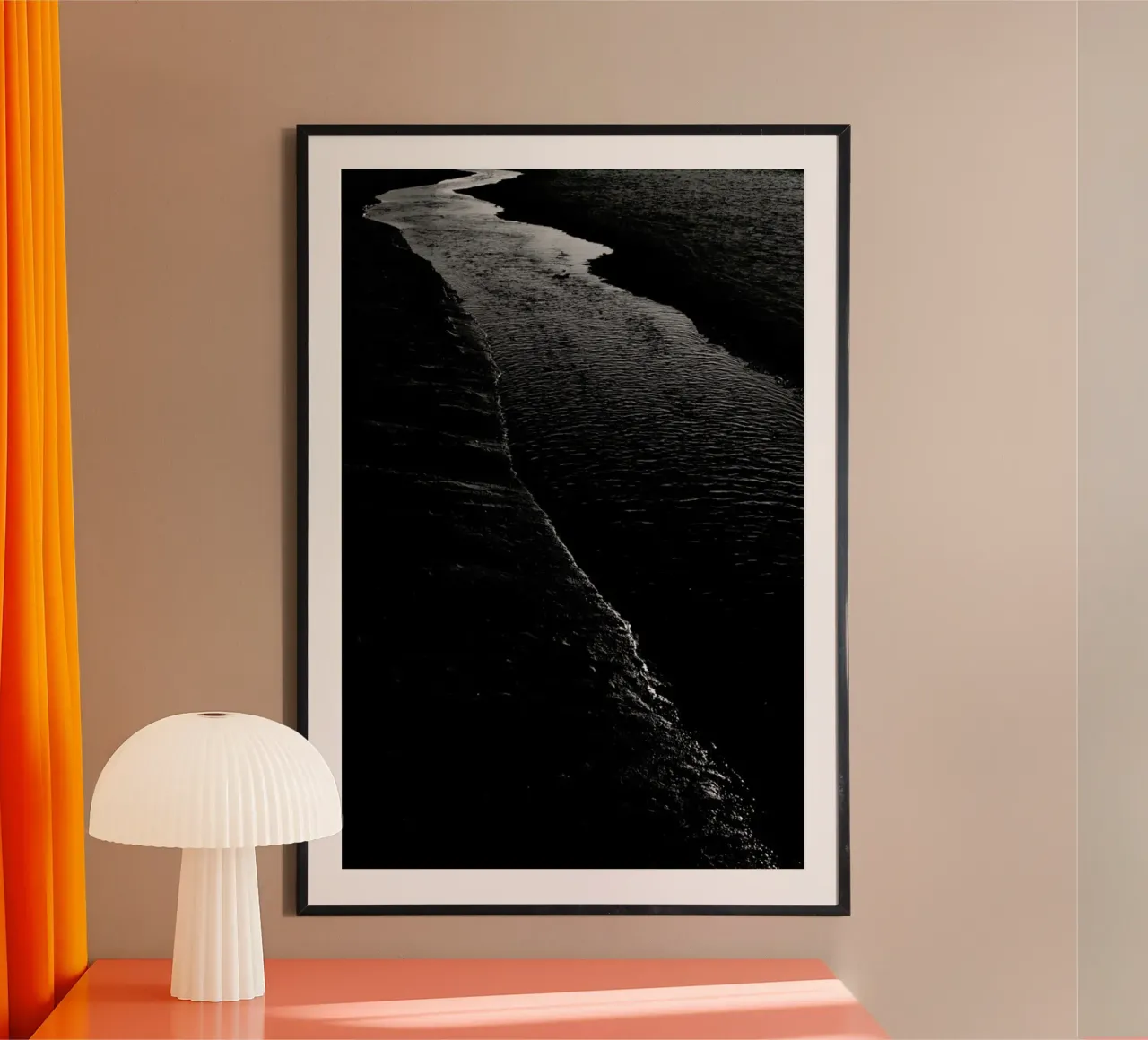 Dark River I poster con telaio in legno da Tal Paz-Fridman