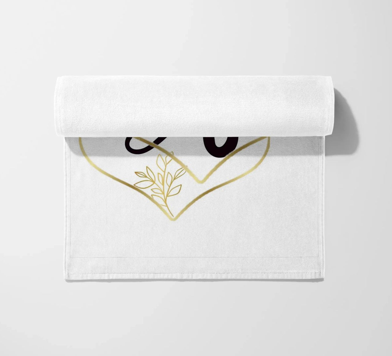 Poster con monogramma Golden Heart A - Decorazione da parete minimalista con telo mare da nsbdesign