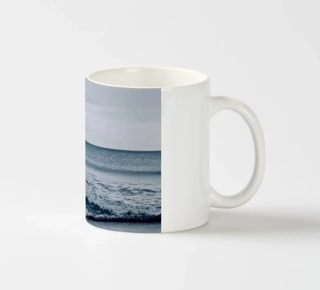 Oceano a onde spesse tazza in ceramica da KISSA STUDIO