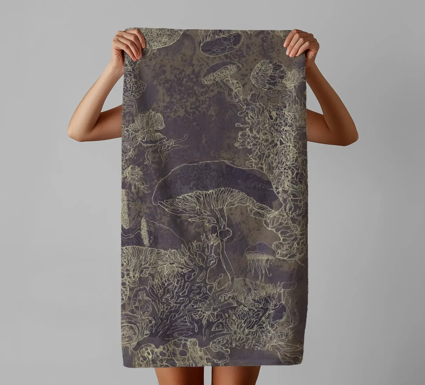 maroon towel by Giulio Iurissevich