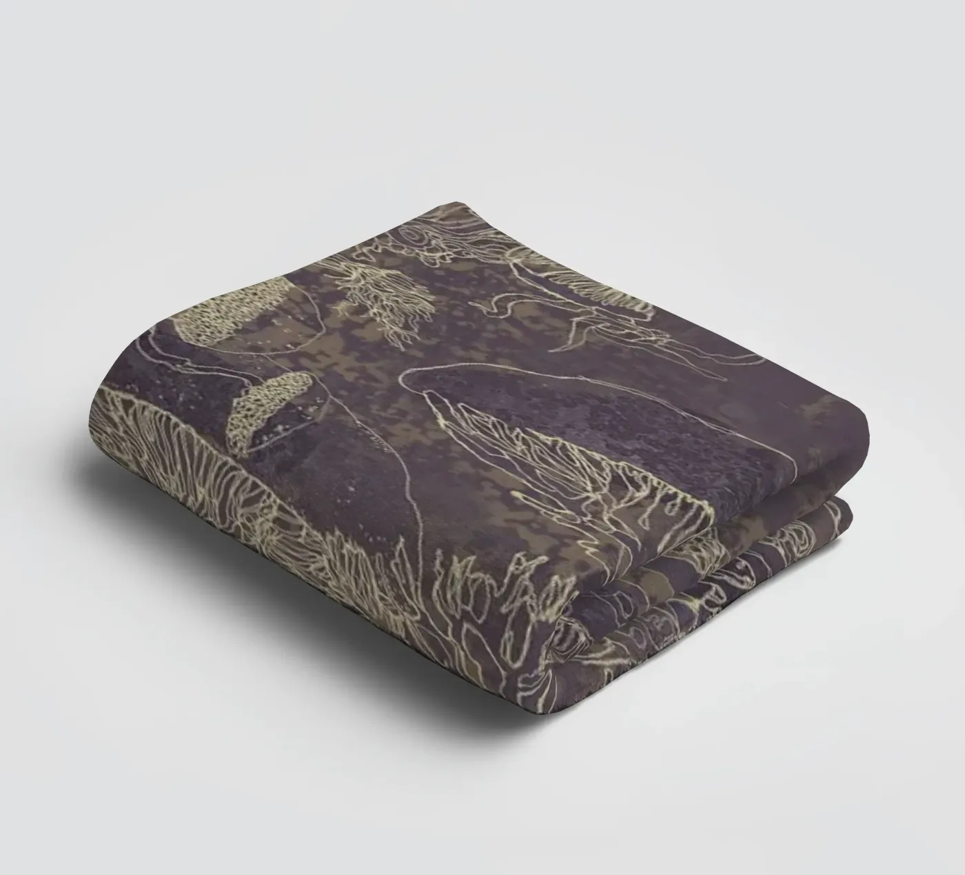 maroon towel by Giulio Iurissevich