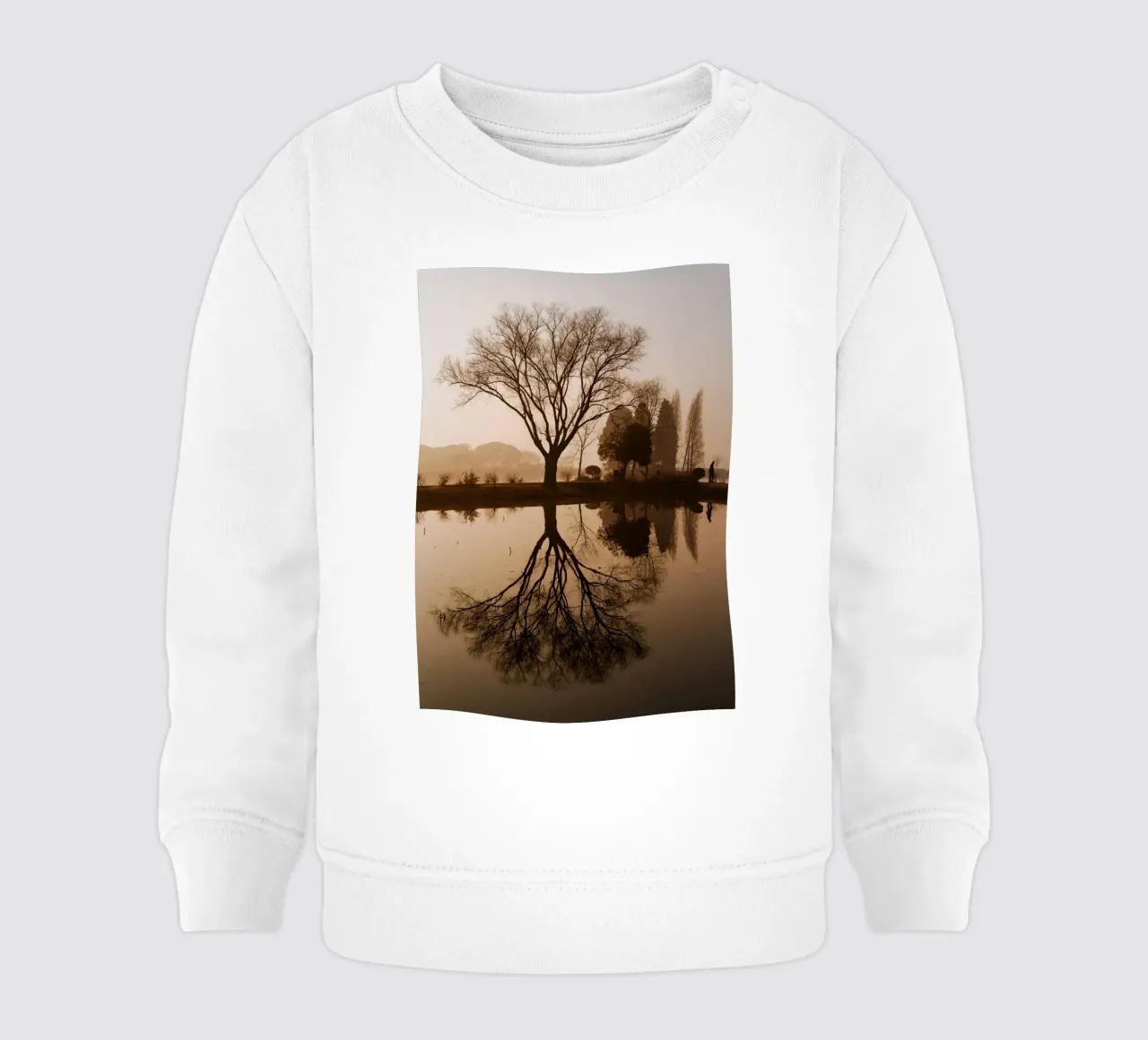 riflessione sull'albero felpa neonato da Earthly Visions