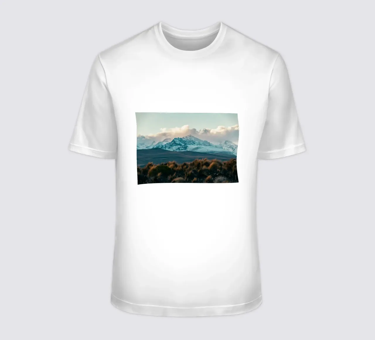 neve di montagna t-shirt da Earthly Visions