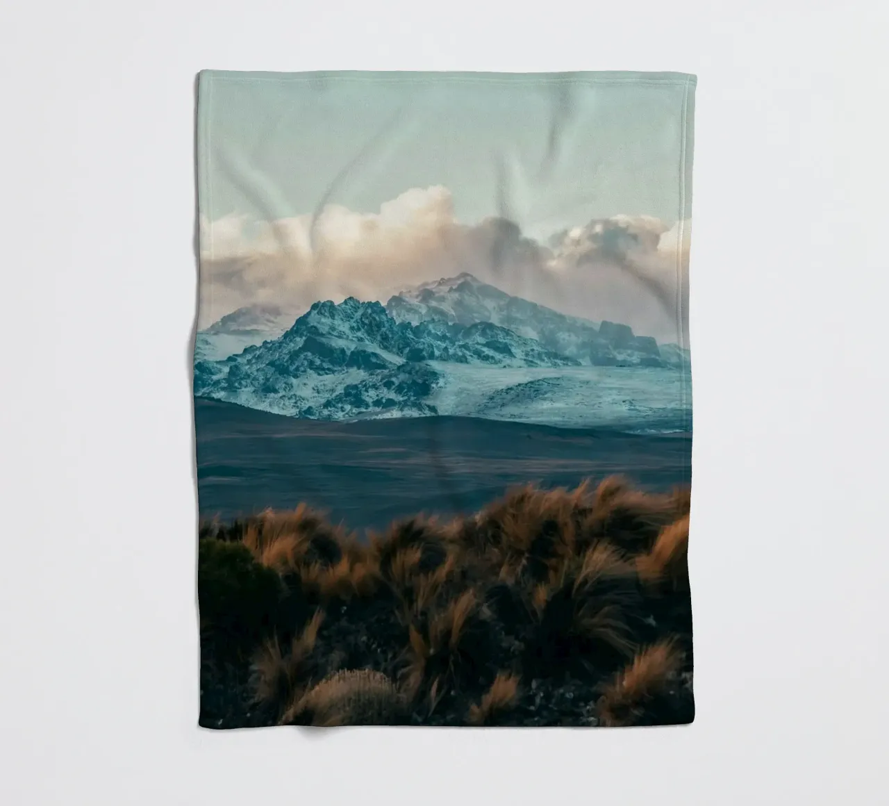 neve di montagna coperta in pile da Earthly Visions