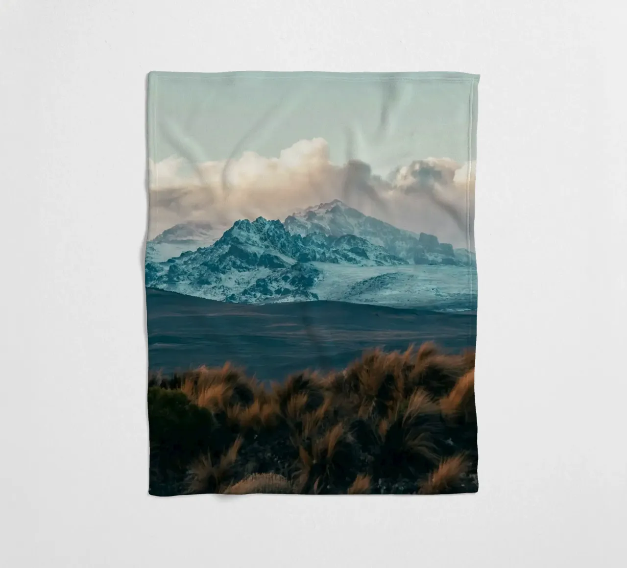 neve di montagna coperta in pile da Earthly Visions