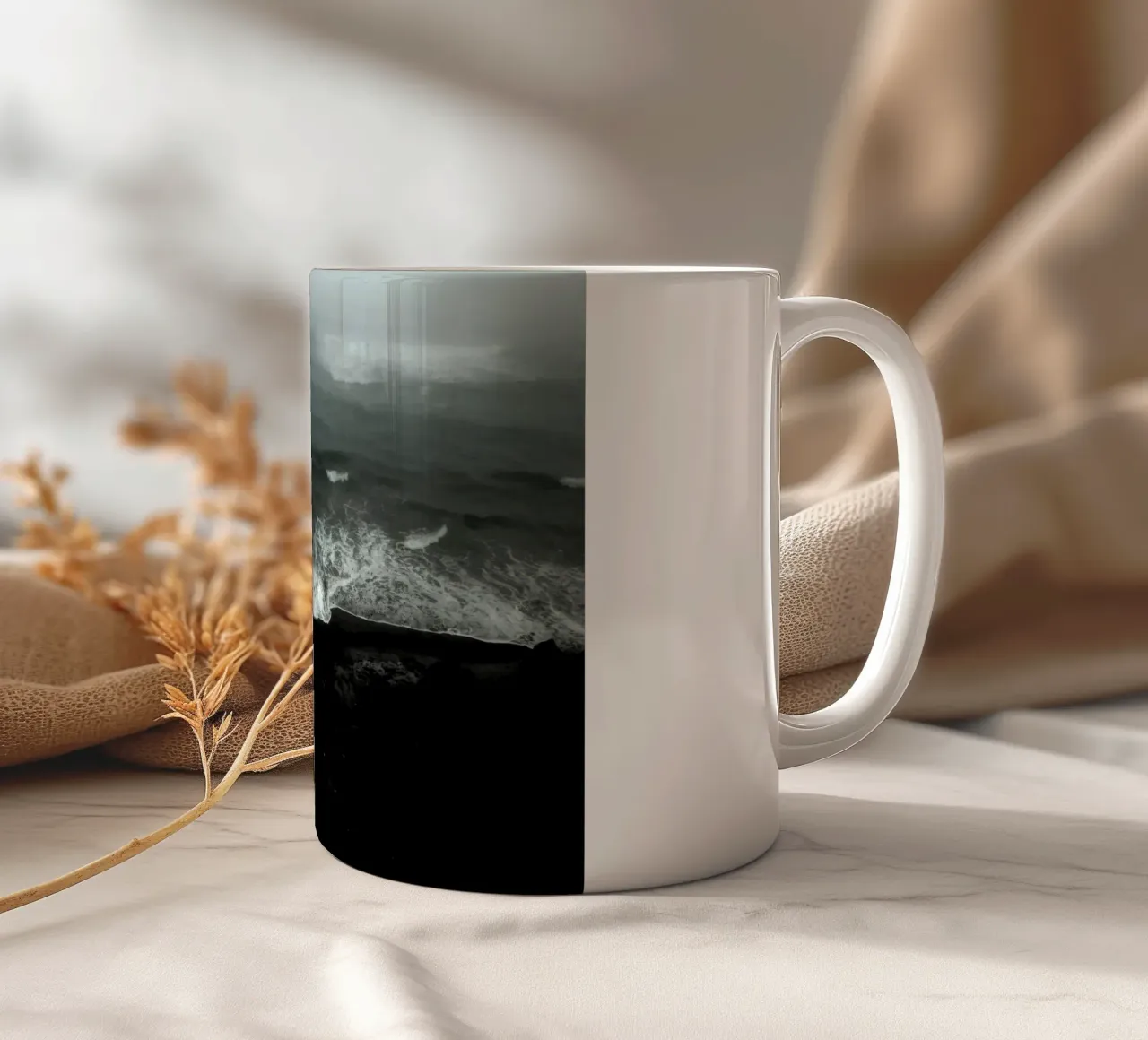 Oceano Nero tazza in ceramica da KISSA STUDIO