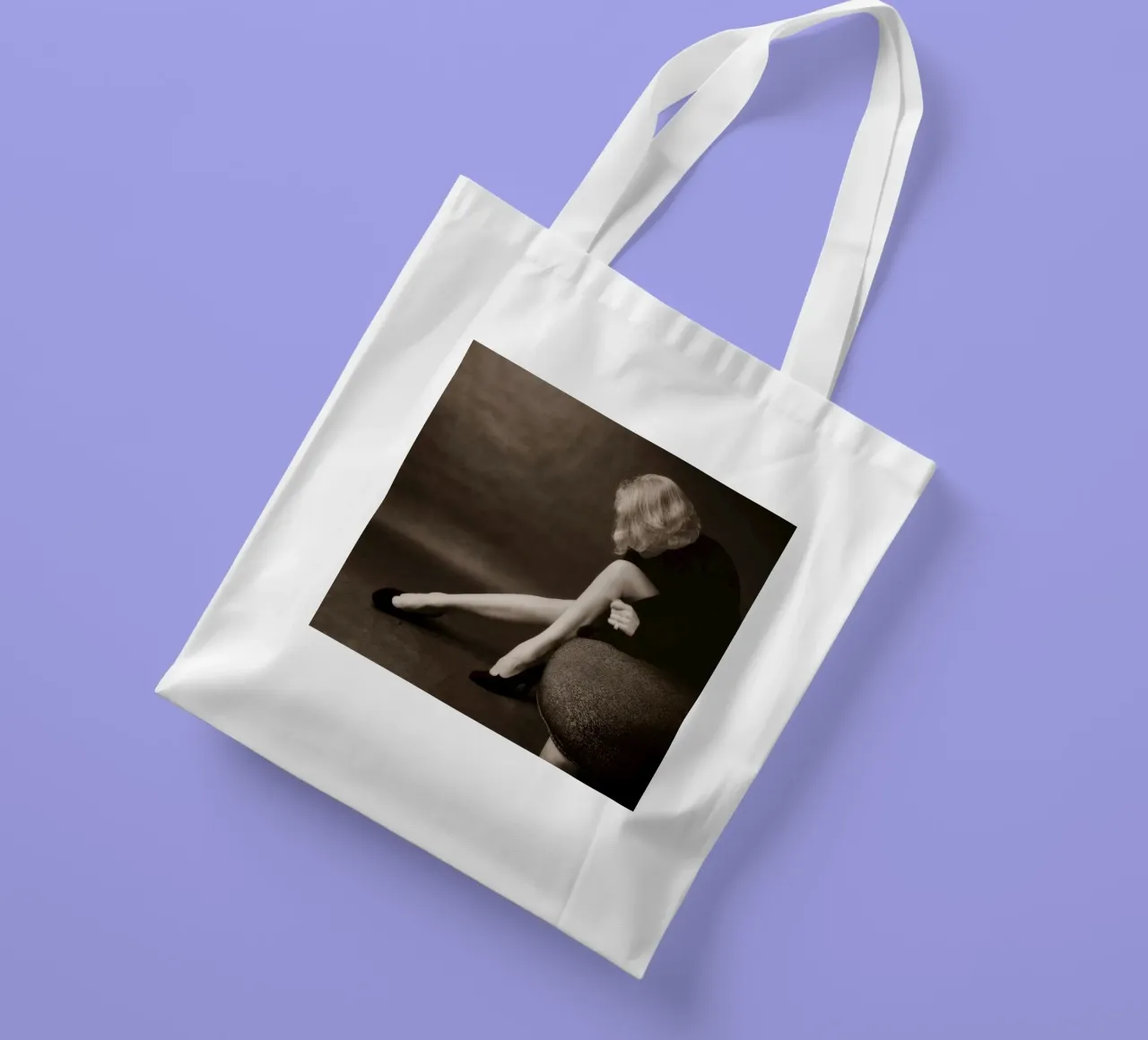 Marlene a New York, 1952 borsa in juta da Lorraine Mooore
