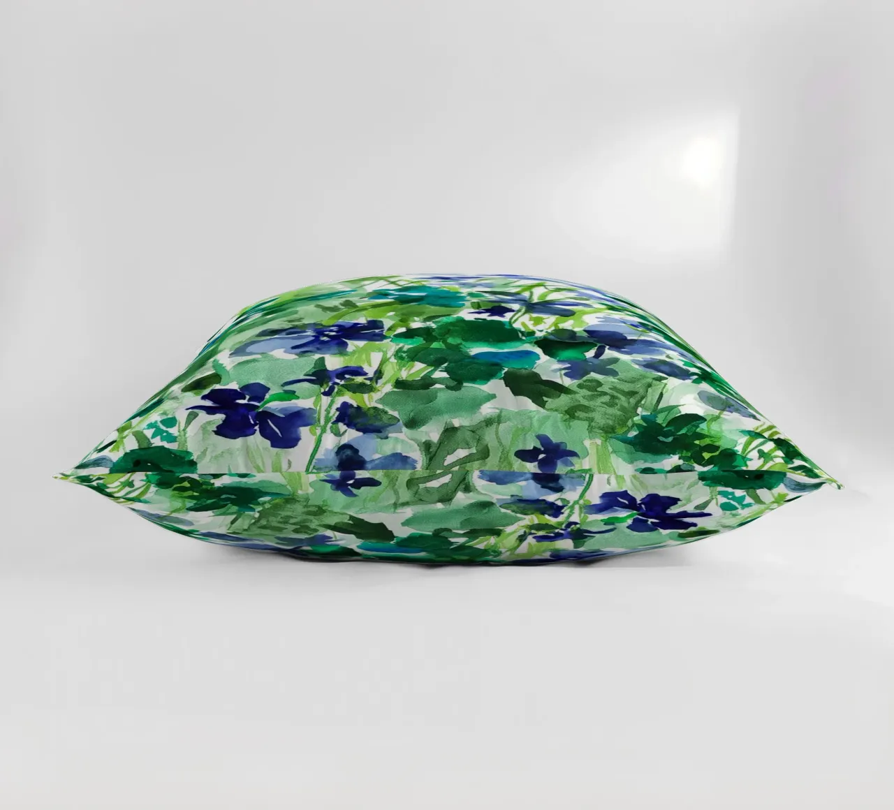 Studi in verde cuscino da Sophia Calder Studio
