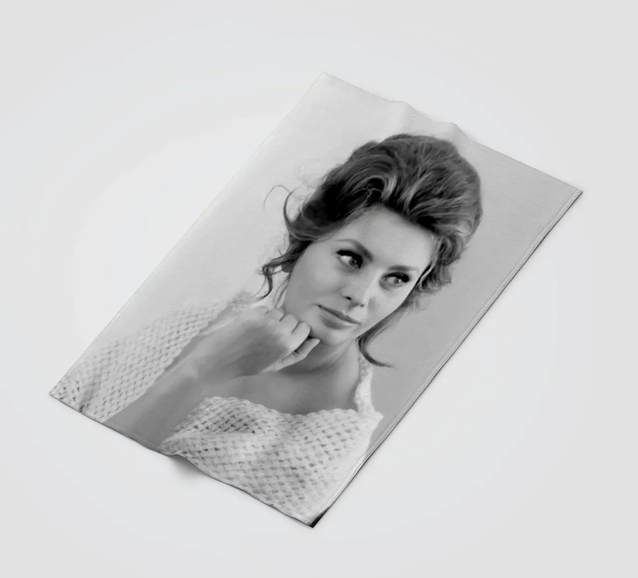 Sophia Posing coperta in pile da Lorraine Mooore