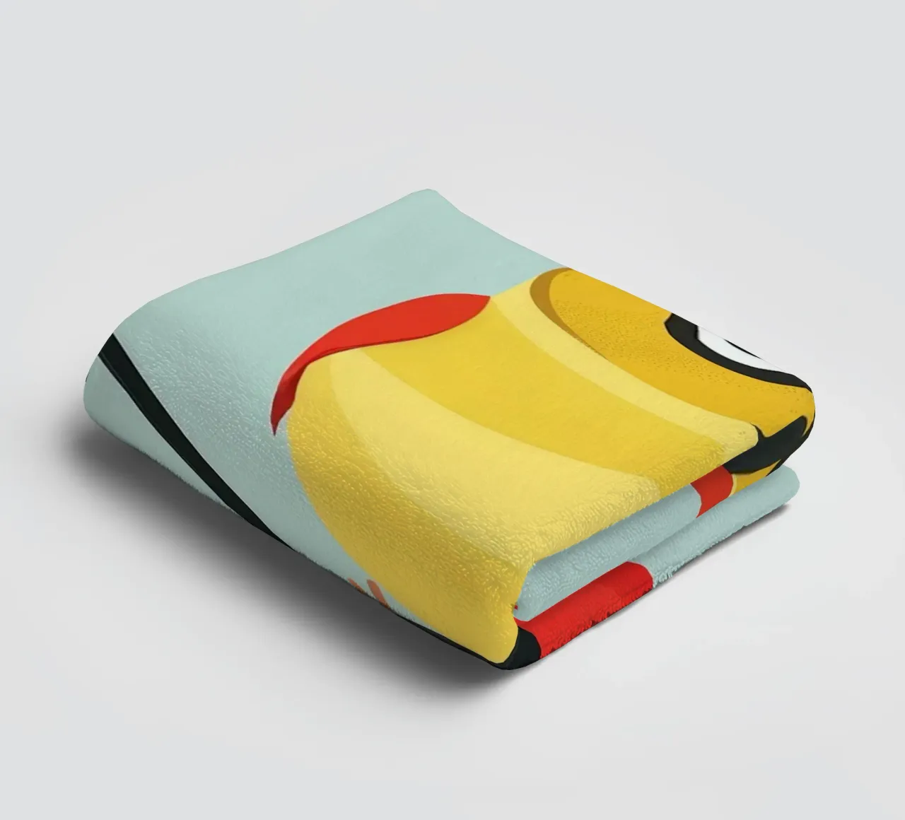 Bunter Fink auf Zweig sitzend Handtuch von DesignDoodle