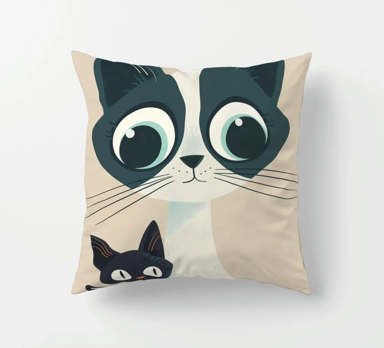 Gestileerde Siamese katten met grote ogen en speelse uitdrukking kussen van DesignDoodle