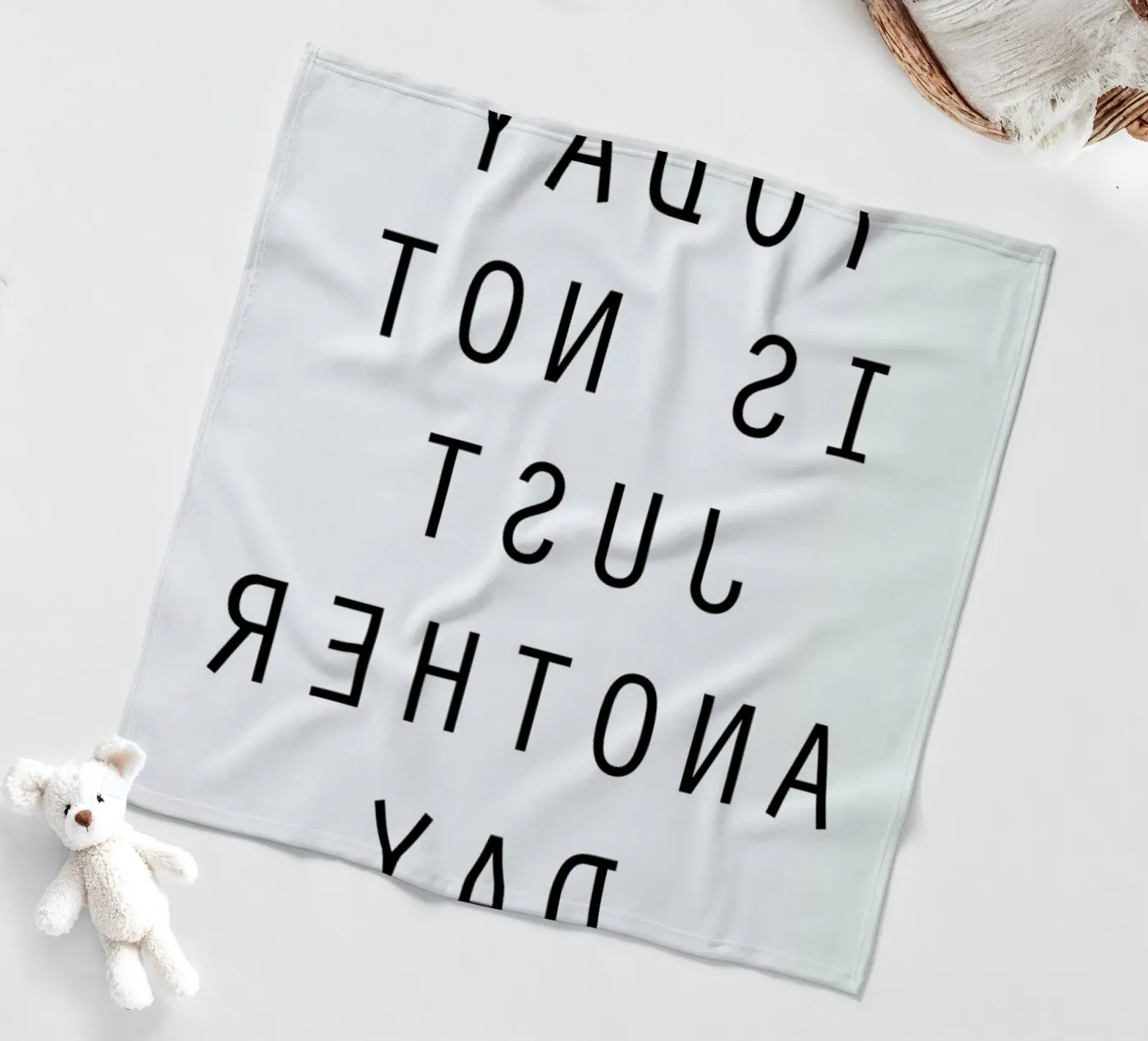 Today Fleecedecke von Magdalena Lindstedt