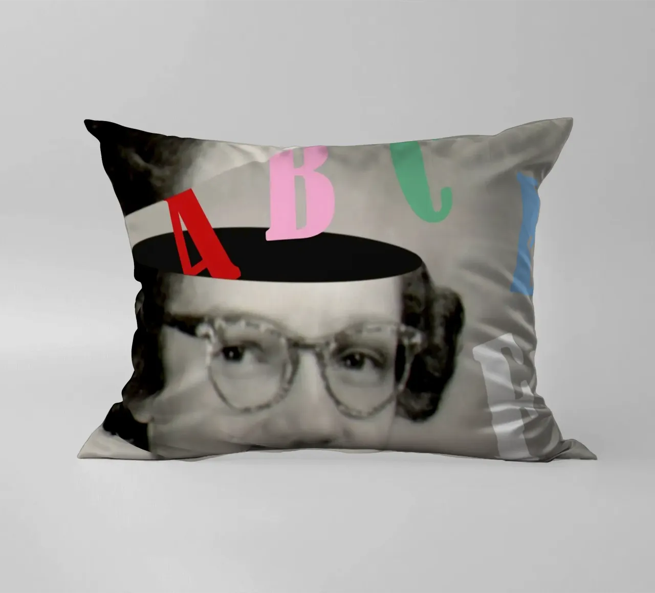 ABCDEF U cuscino da MsGonzalez