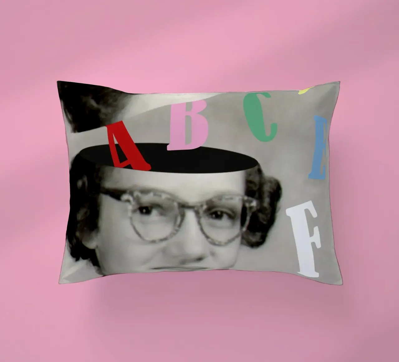 ABCDEF U cuscino da MsGonzalez